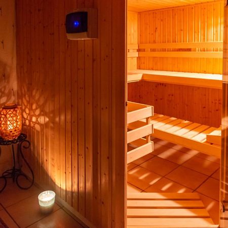 Chalet La Calougeotte, Jardin, Spa Et Sauna Prives Le Ménil Exteriör bild