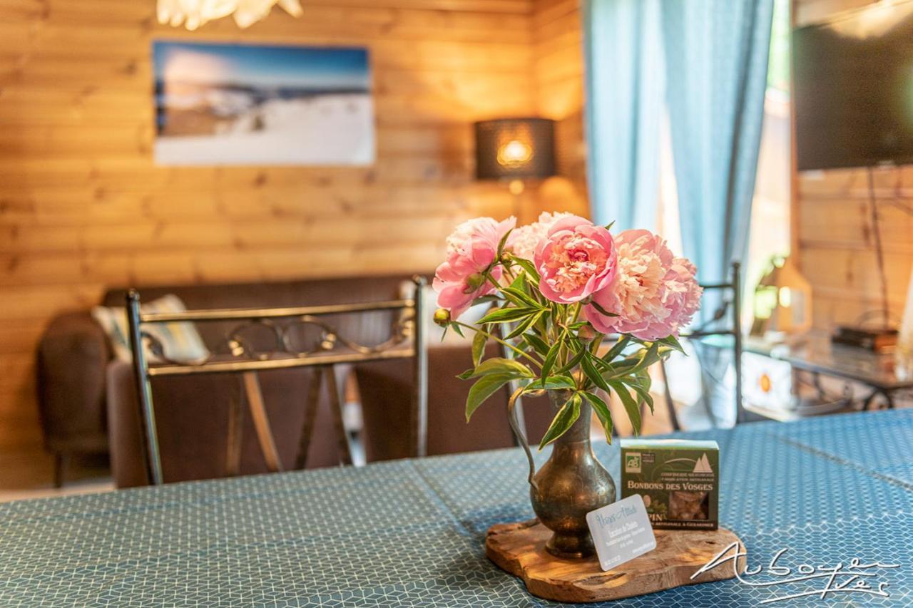 Chalet La Calougeotte, Jardin, Spa Et Sauna Prives Le Ménil Exteriör bild