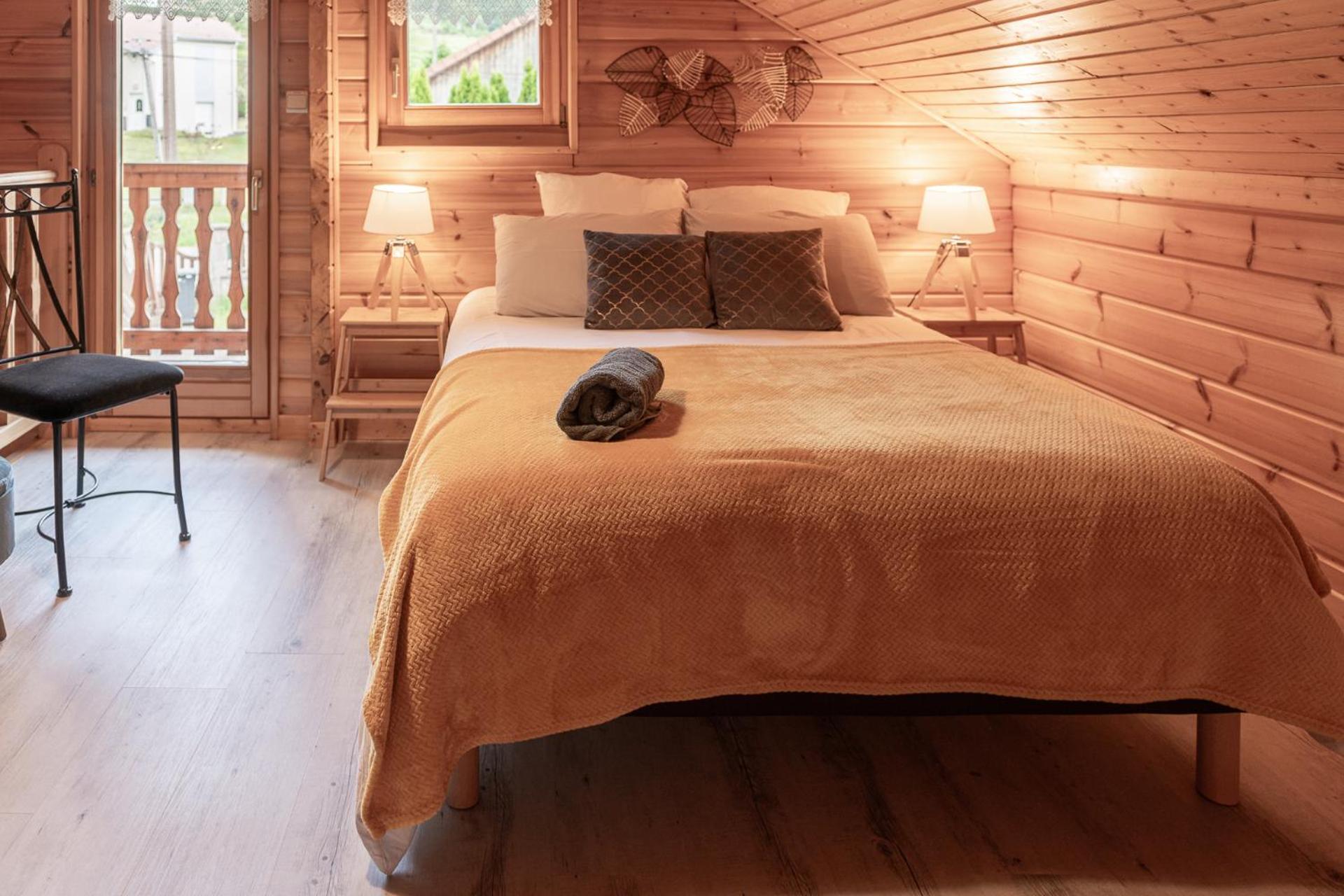 Chalet La Calougeotte, Jardin, Spa Et Sauna Prives Le Ménil Exteriör bild