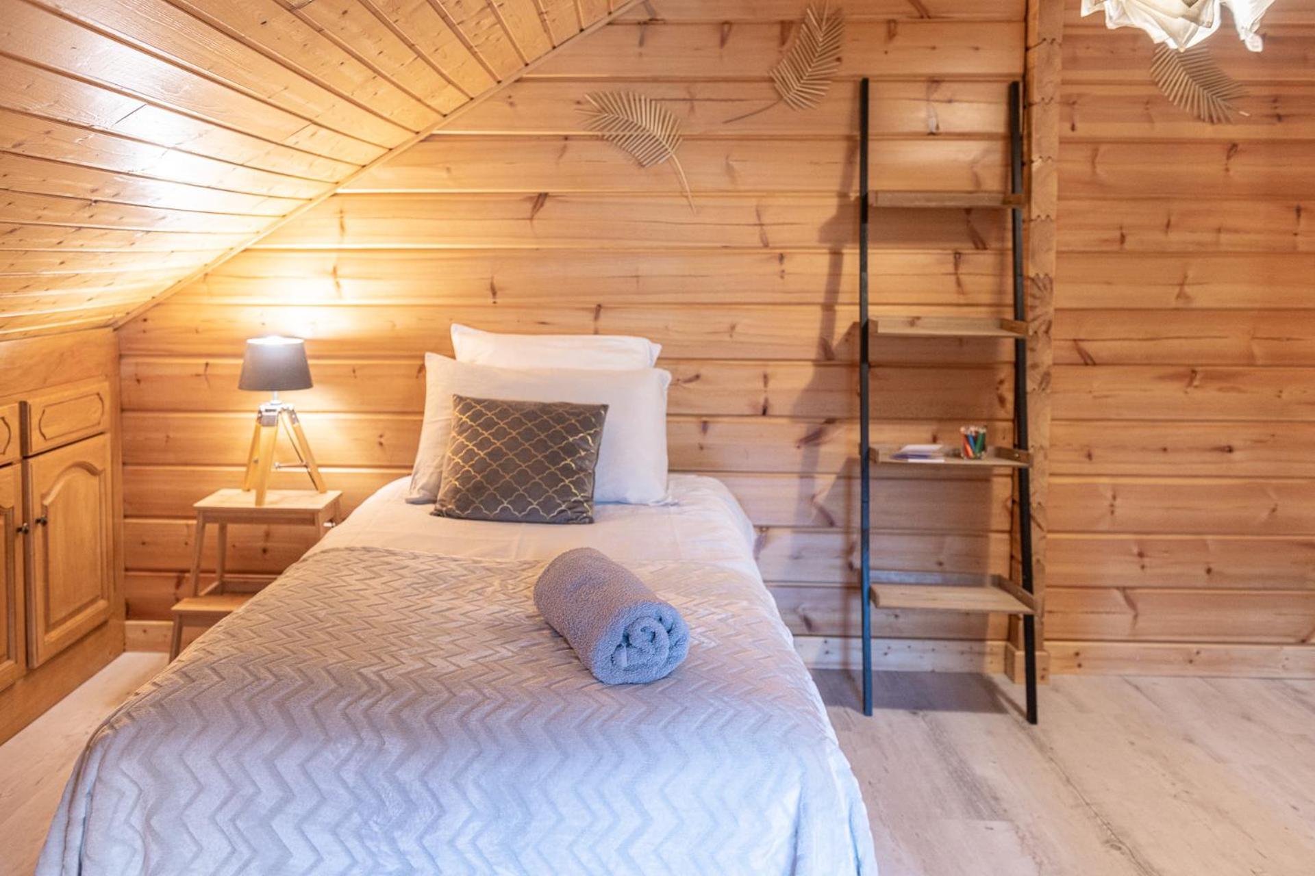 Chalet La Calougeotte, Jardin, Spa Et Sauna Prives Le Ménil Exteriör bild